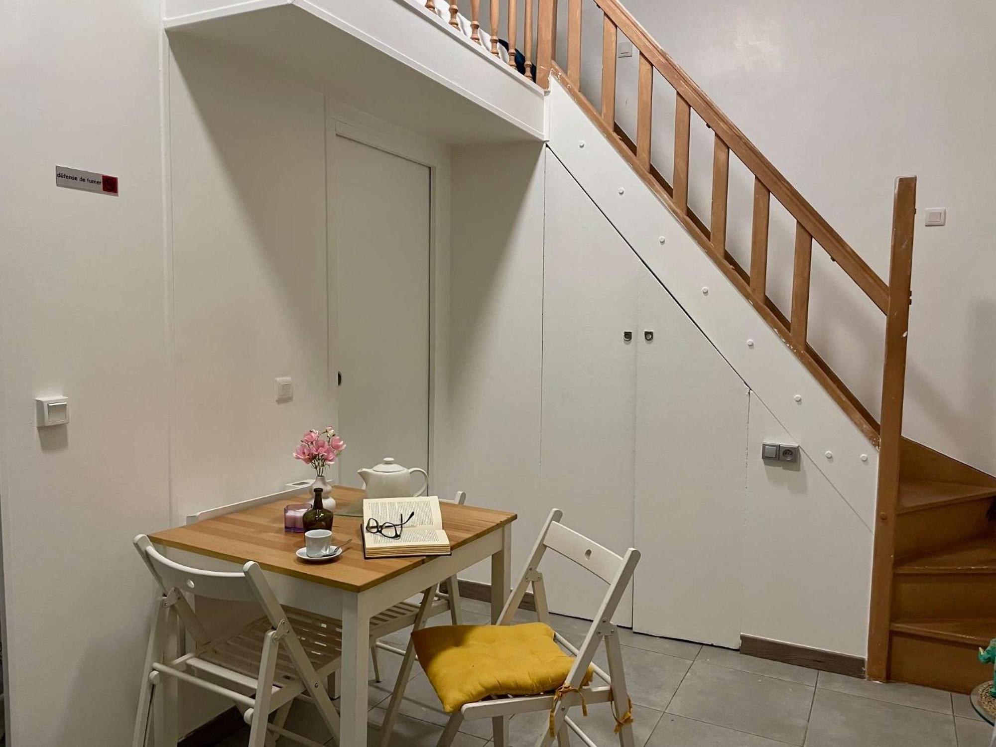 Cozy For 2 In Marais *